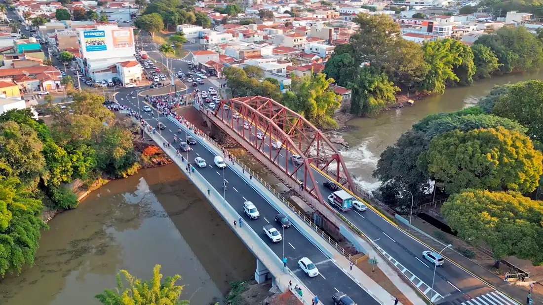 Nova ponte da Avenida dos Trabalhadores é inaugurada em Mogi Guaçu