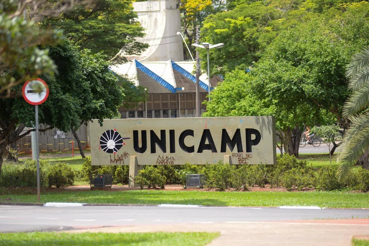 Unicamp adota cotas para pessoas com deficiência