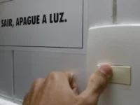 Bandeira tarifária continuará amarela em agosto