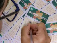 Mega-Sena acumula novamente e prêmio principal vai para R$ 65 milhões