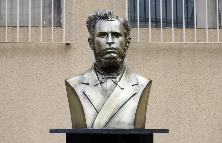 Câmara inaugura busto em homenagem a Joaquim Firmino, mártir abolicionista