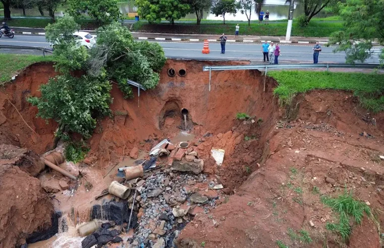 Temporal causa estragos e mobiliza equipes de emergência em Mogi Mirim