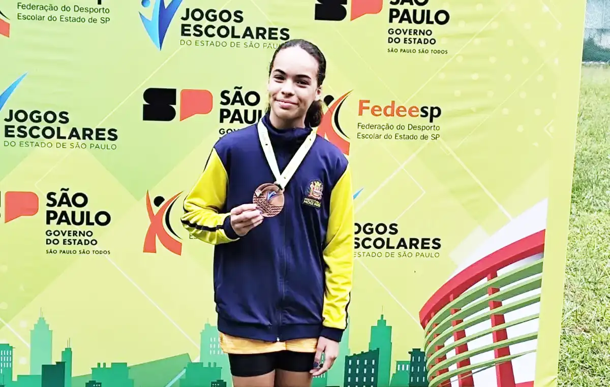 Projeto Atletismo Escolar conquista bronze em etapa do Jeesp