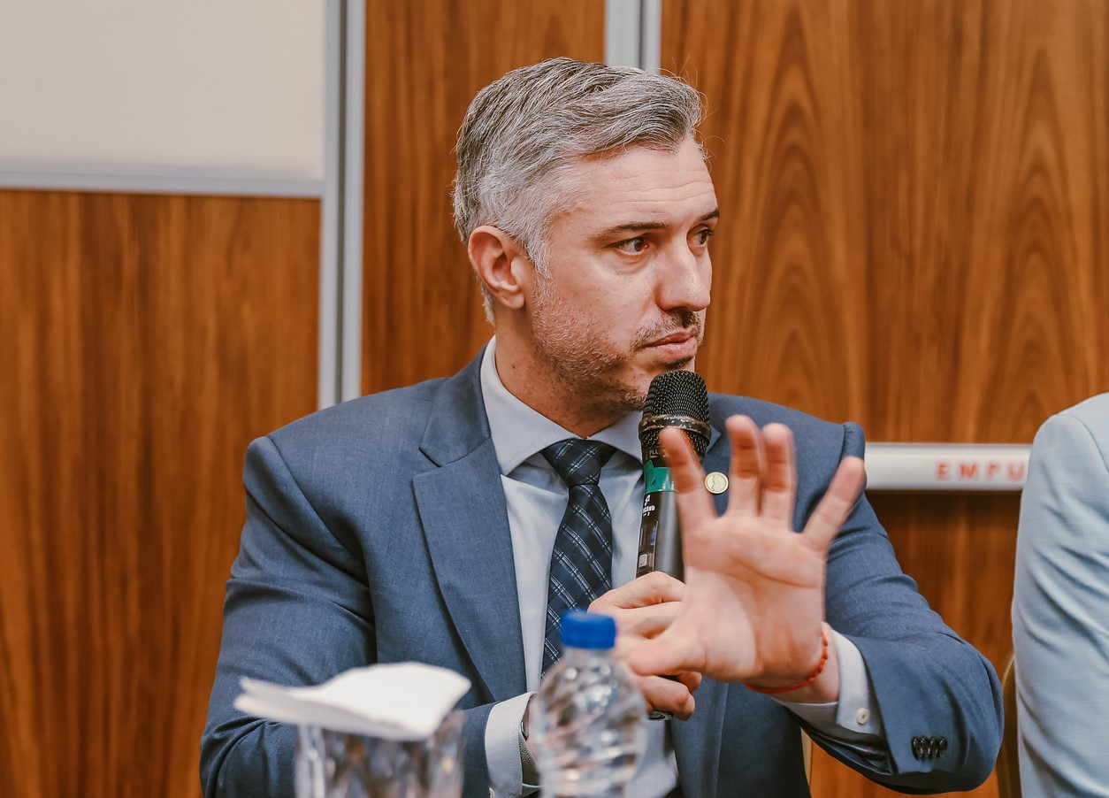 Vinicius Marchese integra comitiva brasileira em missão oficial à China