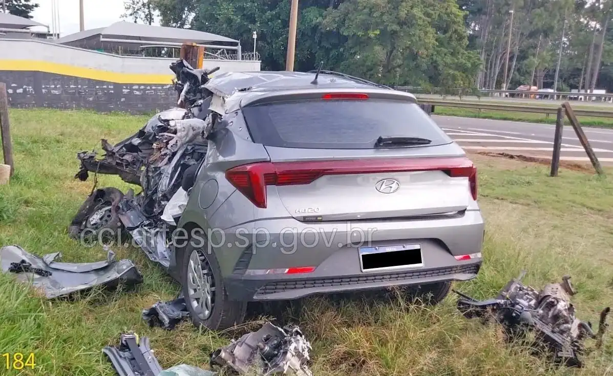 Colisão frontal na SP-352 em Itapira causa morte de motorista