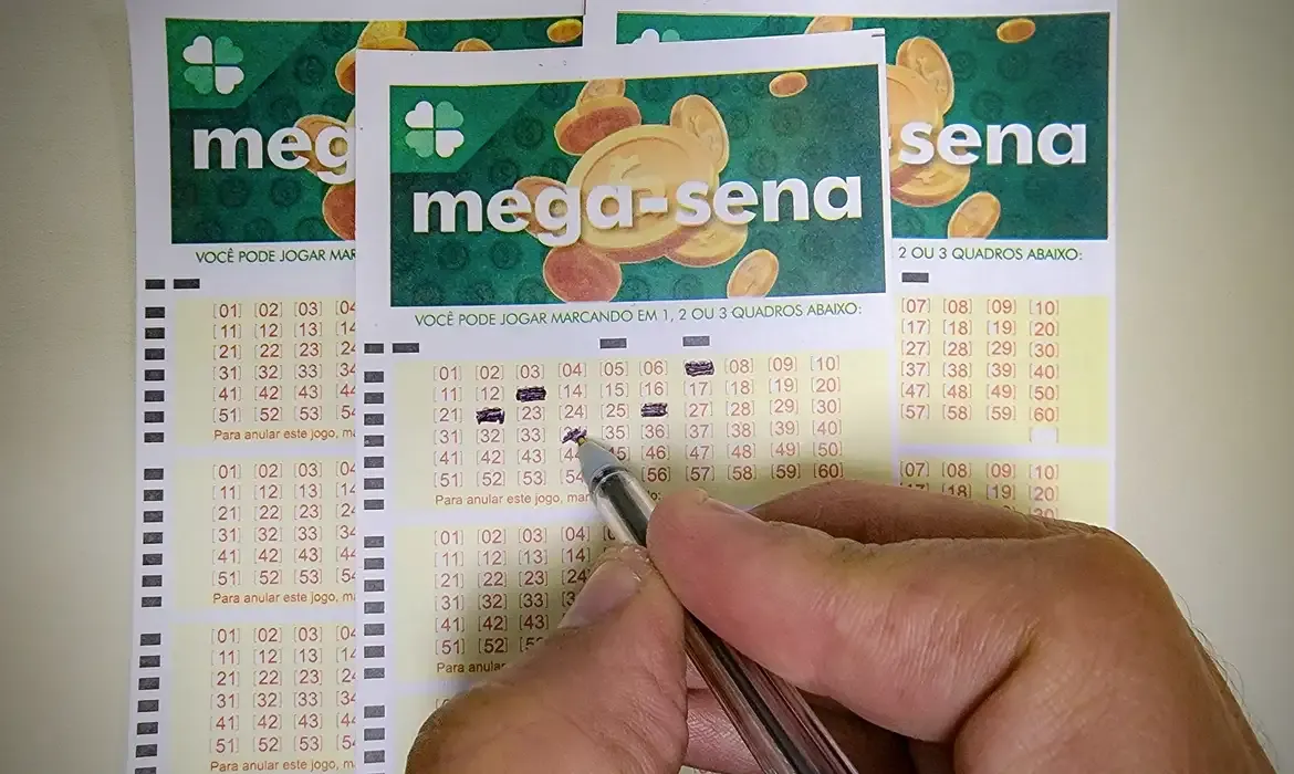 Mega-Sena acumula e pagará prêmio de R$ 61 milhões nesta terça