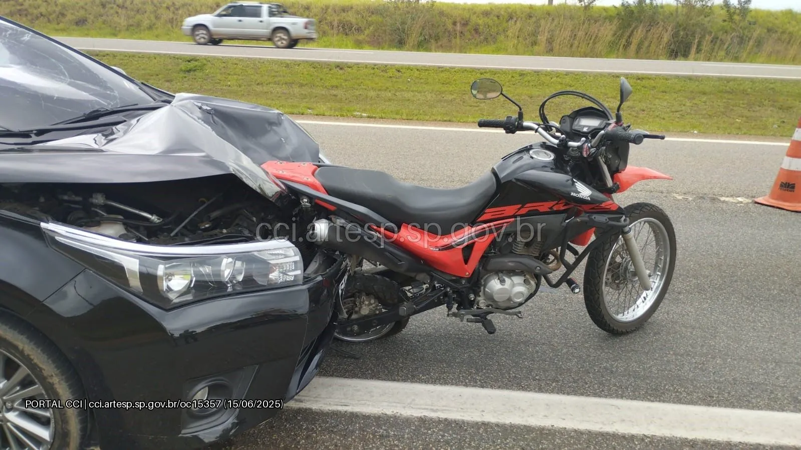 Colisão entre carro e moto na SP-340 deixa uma vítima fatal em Mogi Guaçu