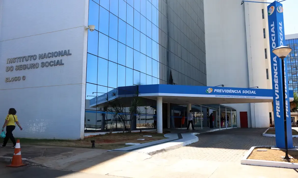 INSS: aposentados têm até dia 21 para aderir ao plano de devolução de descontos indevidos