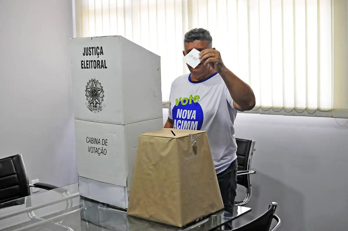 Sem decisão da Justiça, diretoria da Acimm segue no comando por força de liminar