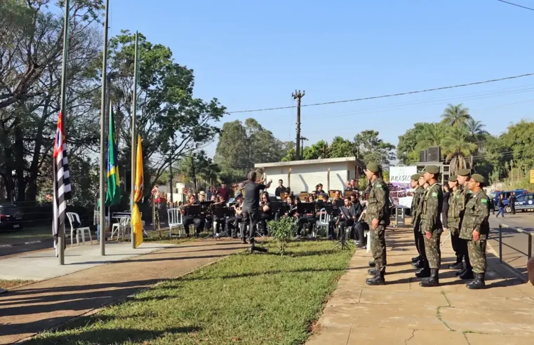 Desfile em Martim Francisco abre Semana da Pátria em Mogi Mirim