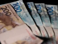 Lula sanciona isenção de IR para quem ganha até dois salários mínimos
