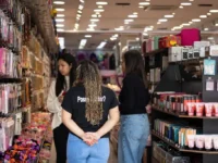 Mulheres lideram alta do emprego formal no setor privado, diz Seade