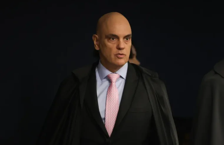 Moraes vota para condenar Bolsonaro e mais sete por golpe de Estado