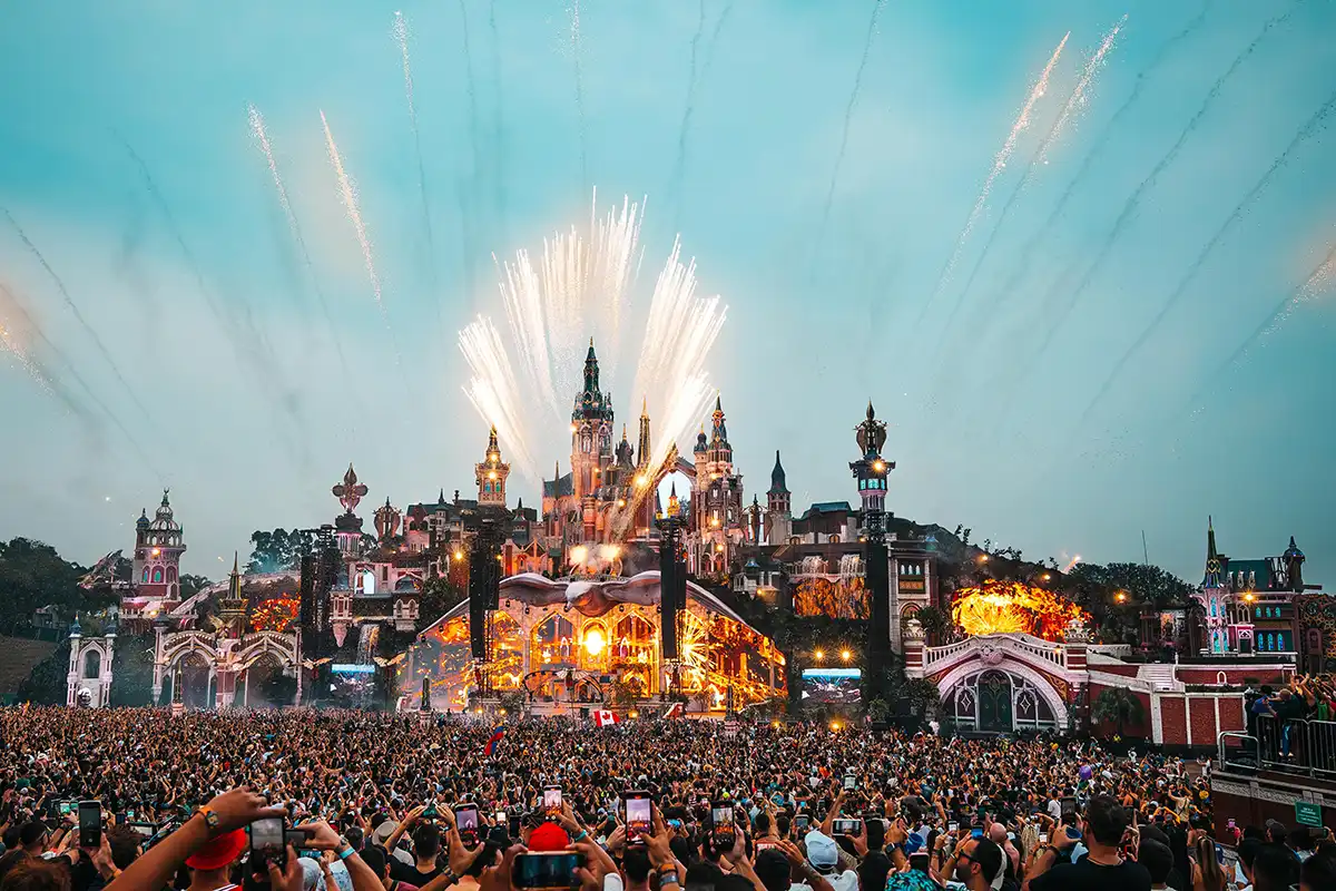 Empresa abre 30 vagas operacionais para o Tomorrowland Brasil 2025