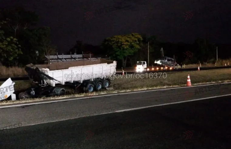 Colisão entre van e carreta deixa uma vítima fatal na SP-340, em Mogi Mirim