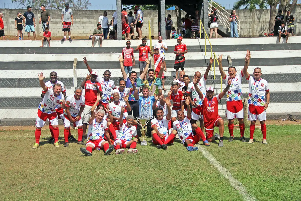 Vila Dias conquista título do Sessentão nos pênaltis