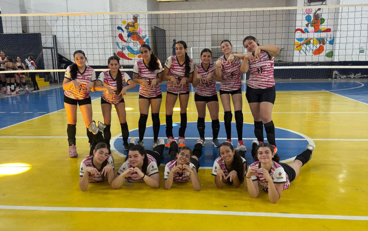 Vôlei sub-18 feminino de Mogi Mirim vence Posse e avança à final da ADR