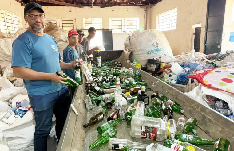 Coopermogi lança campanha para ampliar recolhimento de garrafas vazias