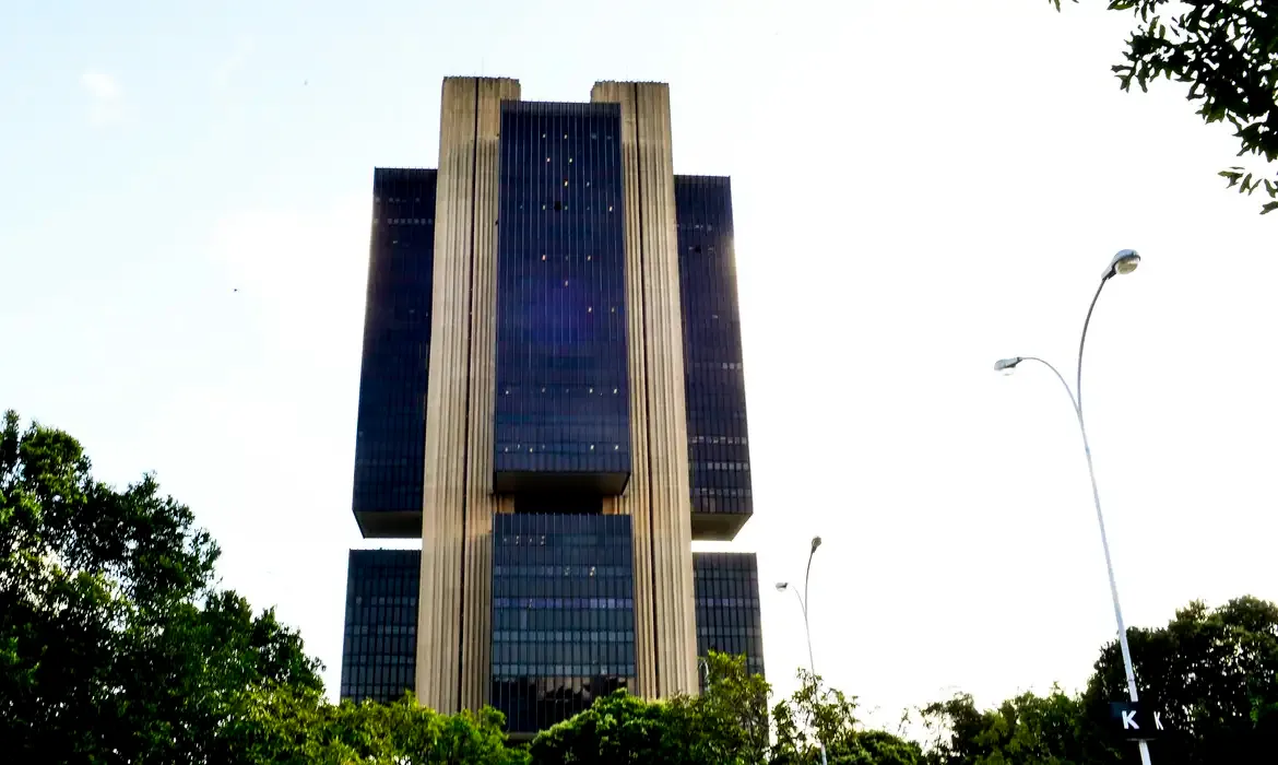 Banco Central passa a bloquear chaves Pix usadas em golpes e fraudes