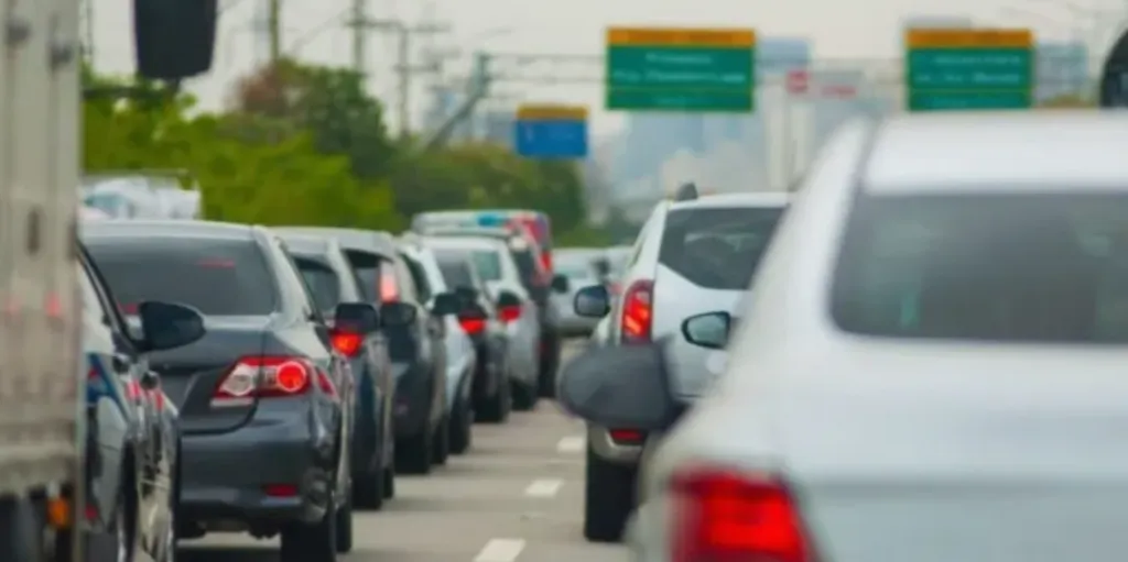 Licenciamento 2025: prazo para veículos com placa final 9 termina no fim de novembro