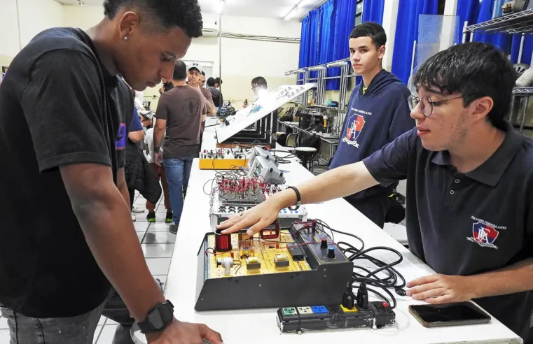 Expoete apresenta quase 100 projetos e busca atrair novos alunos à Etec de Mogi Mirim