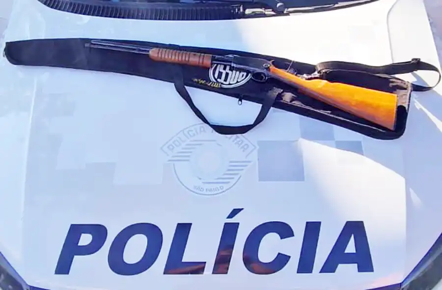 Discussão termina em violência doméstica e com mulher ferida no Santa Luzia; agressor foge