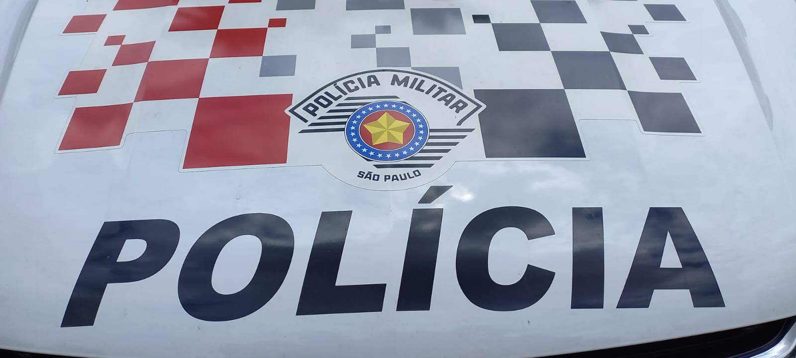 Marido é preso após dar soco na boca de esposa por causa de cerveja, em Estiva Gerbi