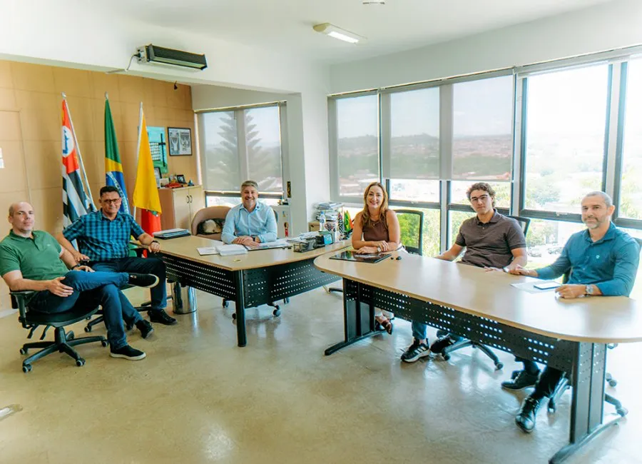 Prefeitura recebe projeto de reforma da Praça do Recanto