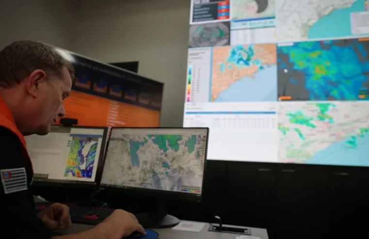 Defesa Civil SP alerta para tempestade, rajadas de vento de até 90 km/h e ativa gabinete de crise