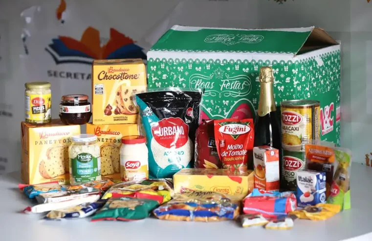 Mogi Mirim entrega de cestas de Natal aos servidores