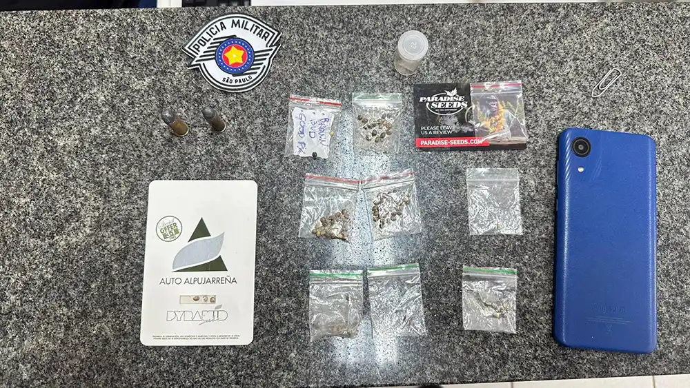 Polícia Militar apreende cultivo de maconha e munição em residência de Itapira