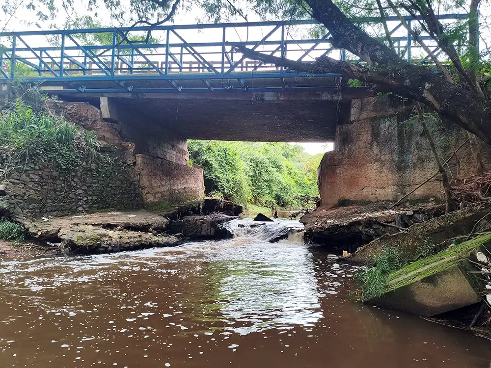 Ponte da Rodovia Nagib Chaib não tem previsão para liberação, diz DER