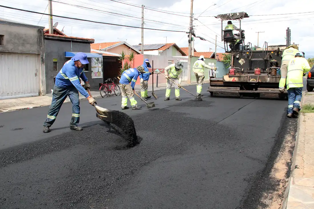 Com emenda de Barros Munhoz, ruas do Linda Chaib recebem recapeamento asfáltico