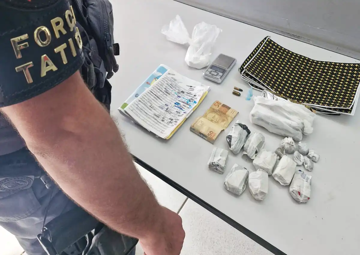 Polícia apreende drogas, munições e prende suspeito de tráfico em Mogi Guaçu