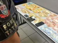 PM prende homem por tráfico e apreende mais de R$ 13 mil, em Itapira