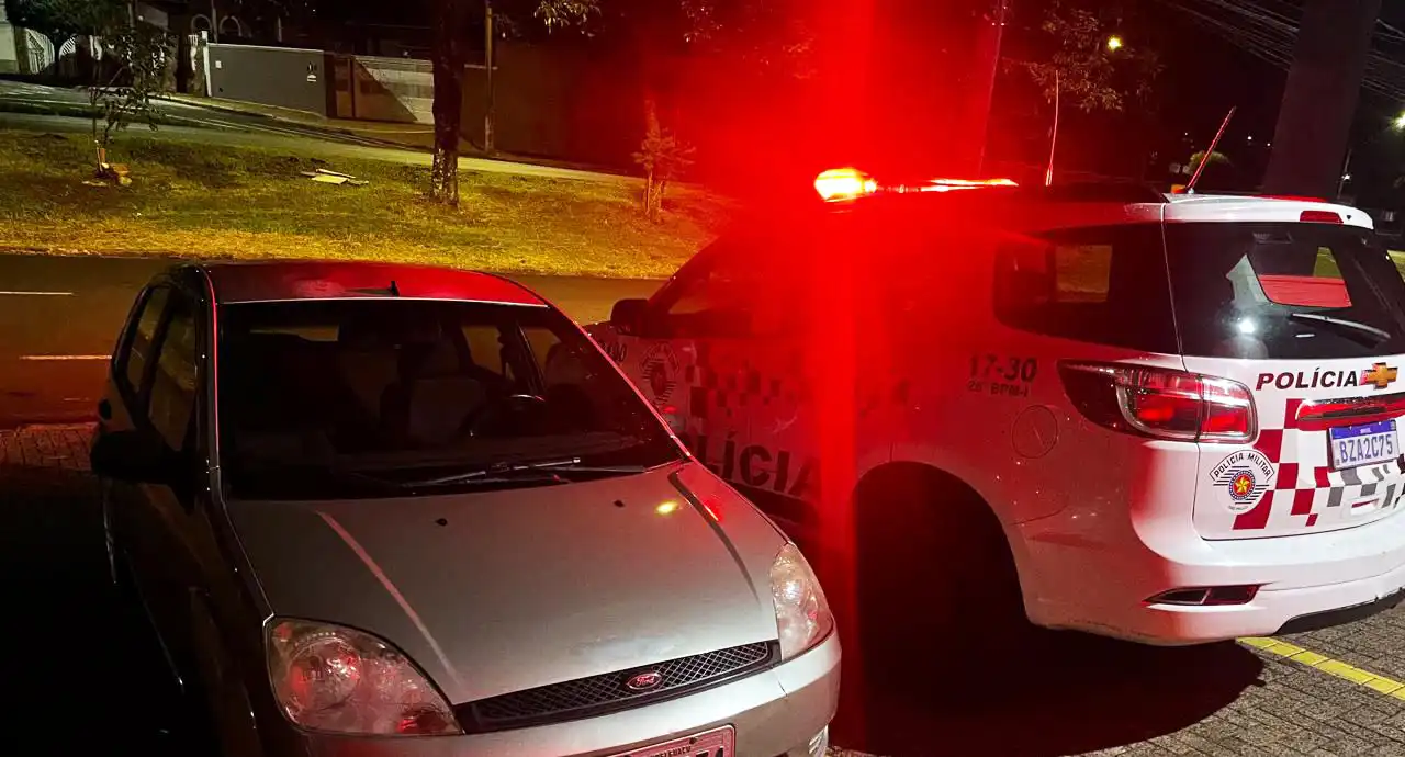 Polícia Militar recupera veículo furtado e detém suspeito em Mogi Guaçu