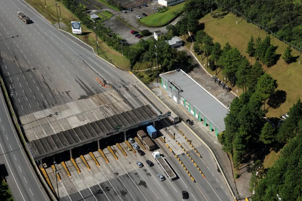 Imigrantes-Anchieta terá sistema free flow a partir de julho