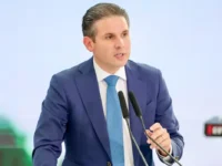 Fim da Escala 6×1 pode ser votado em maio, diz presidente da Câmara dos deputados