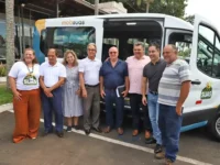 Apae de Mogi Mirim recebe novo veículo por meio de emenda parlamentar