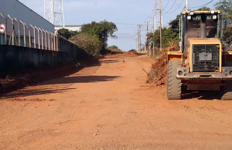 Prefeitura anuncia que ruas no Distrito Industrial serão asfaltadas