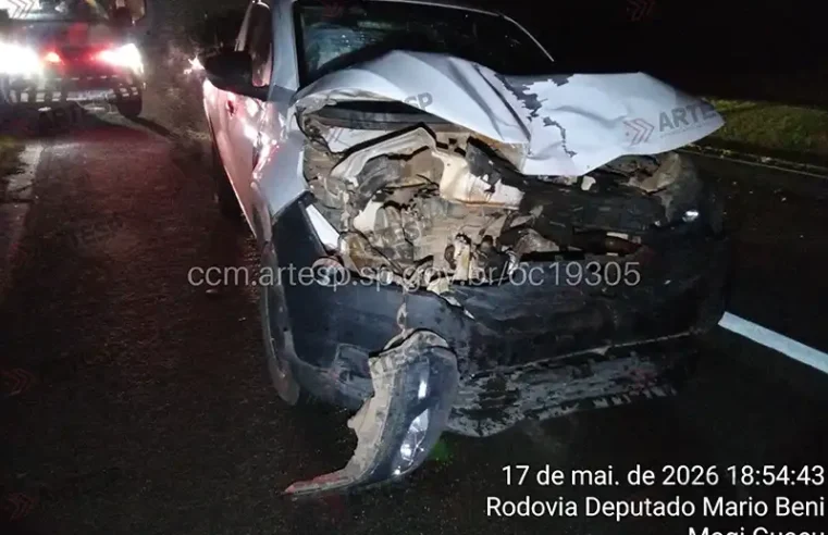 Acidente envolve seis veículos e deixa dois mortos e um ferido na SP-340
