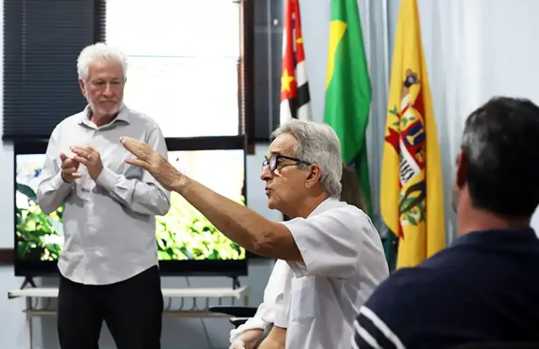 Paulo Silva anuncia programa de manutenção de ruas de chácaras