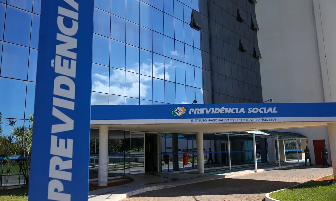 INSS inicia pagamento da segunda parcela do 13º a aposentados e pensionistas