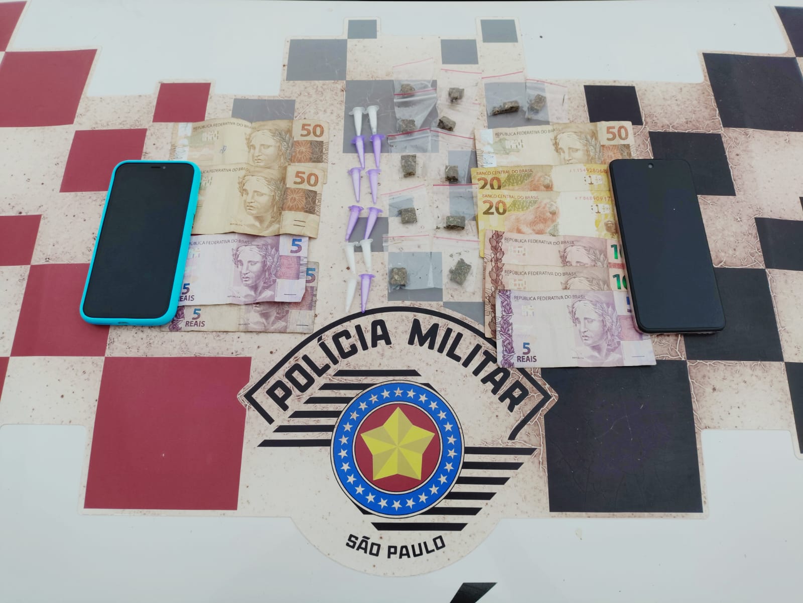Polícia Militar apreende drogas com dois adolescentes em Itapira