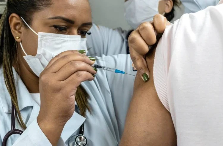 Saúde faz alerta e convoca população para vacinação contra a gripe