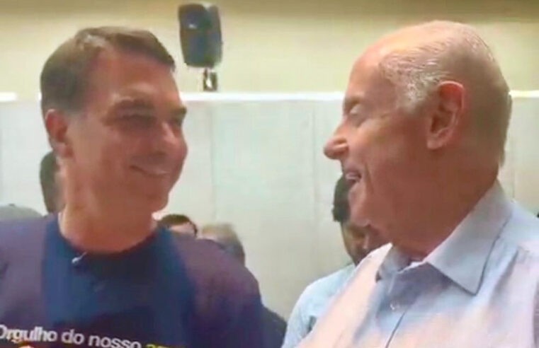 Em agenda com Tarcísio na Agrishow, Munhoz se encontra com Flávio Bolsonaro
