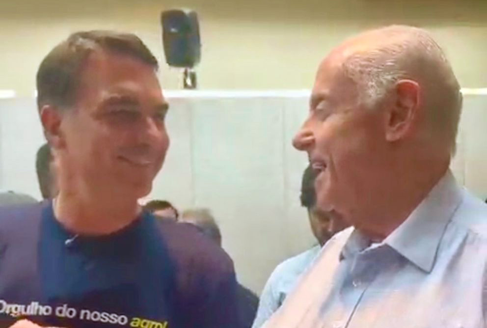 Em agenda com Tarcísio na Agrishow, Munhoz se encontra com Flávio Bolsonaro