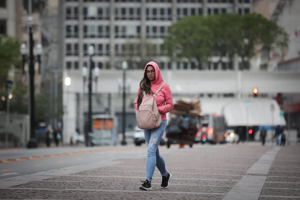 Defesa Civil alerta para continuidade do frio e risco de baixa umidade nos próximos dias