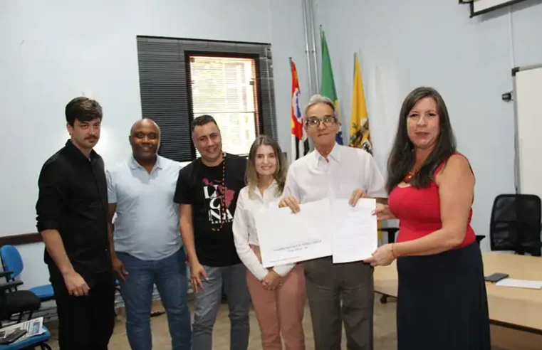 Paulo Silva apresenta projeto que institui a Lei de Incentivo à Cultura em Mogi Mirim