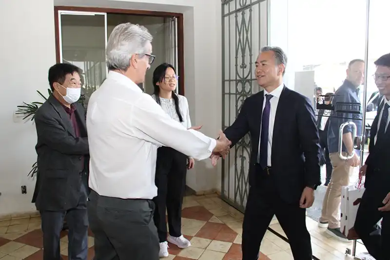 Paulo Silva recebe visita de delegação chinesa em Mogi Mirim
